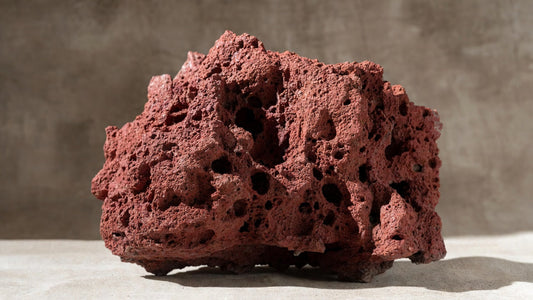 Ponza Taşı Nedir? Tarım ve Bahçecilikte Doğal Toprak Düzenleyici 🌿